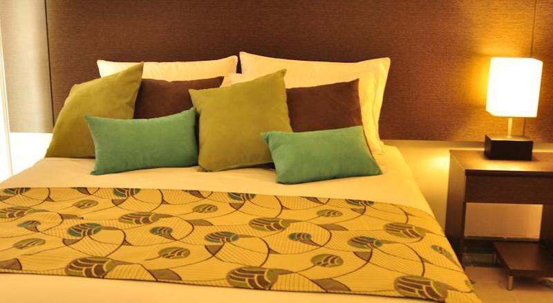 Hotel On Vacation Blue Cove