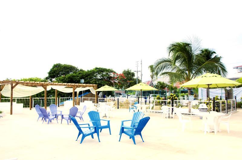 On Vacation Blue Cove